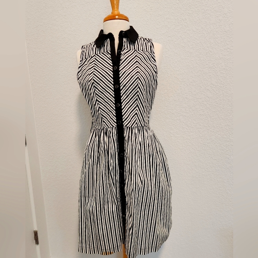 Chic Black and White Striped Midi Dress